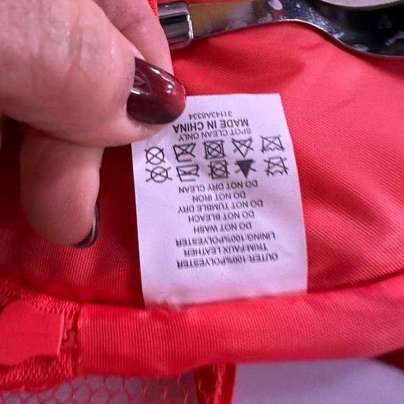 Sunnylife Picnic/Travel Cutlery & Plate Set - Compact | Vintage Look - Picture 9 of 10